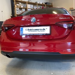 Alfa Romeo Giulia - Bakkamera lsning