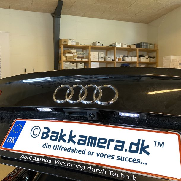 Audi A4 - Bakkamera løsning