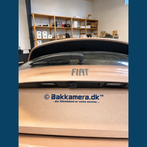 Fiat 500e bakkameral�sning