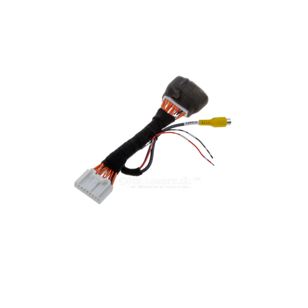 C18 tilslutningskabel for bakkamera til Mazda CX3 2019 monitor